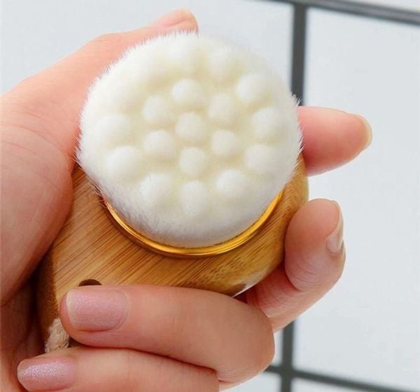 Facial Brush with Bamboo Handle - Vital proximityDC - BeNatVital proximityDC - 489132Facial Brush with Bamboo Handle